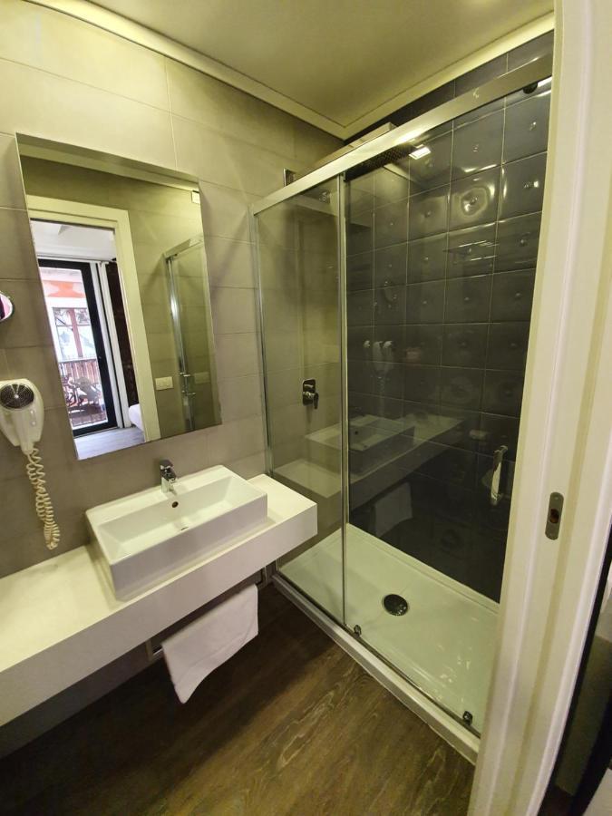 Emphasis Suites & Rooms Кальяри Экстерьер фото
